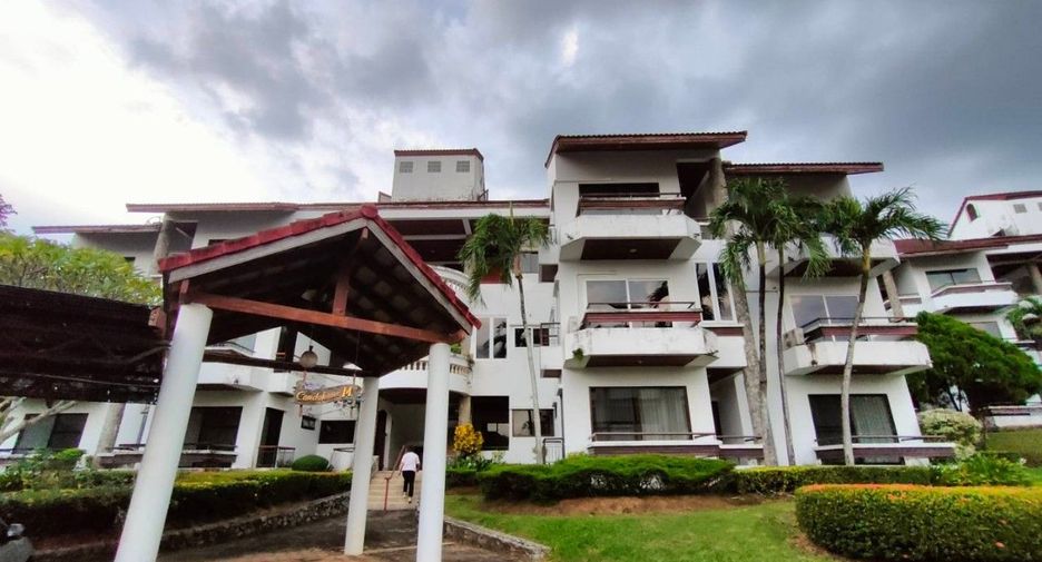 For sale 3 bedrooms condo in Si Racha, Chonburi
