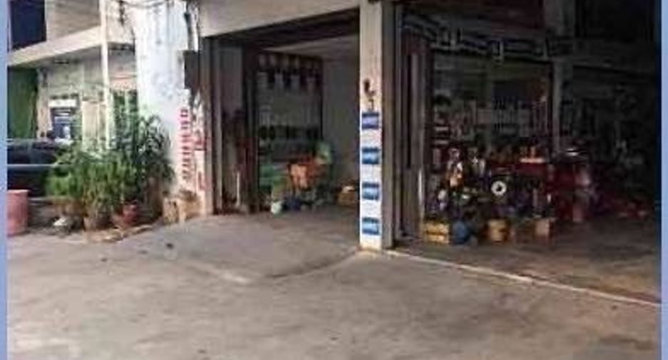 For sale 5 bedrooms retail Space in Sam Phran, Nakhon Pathom