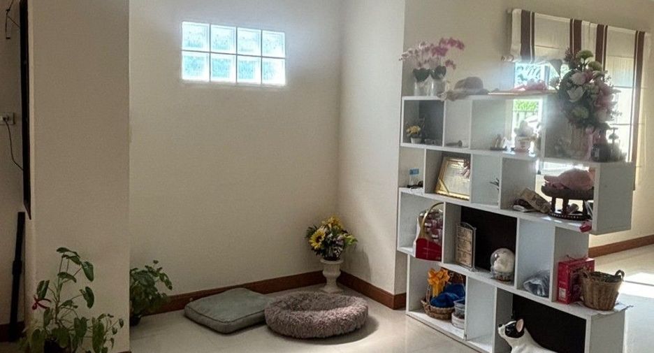 For sale 3 bedrooms house in Mueang Phetchaburi, Phetchaburi