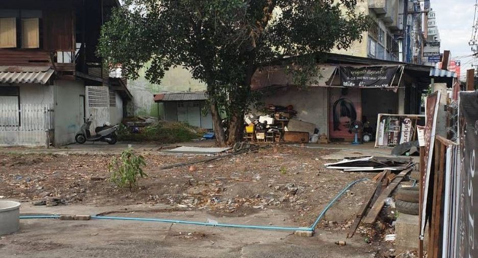 Terreno en venta en Bueng Kum, Bangkok