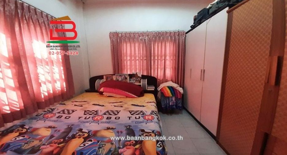 À vendre 3 chambres maison à Bang Kapi, Bangkok