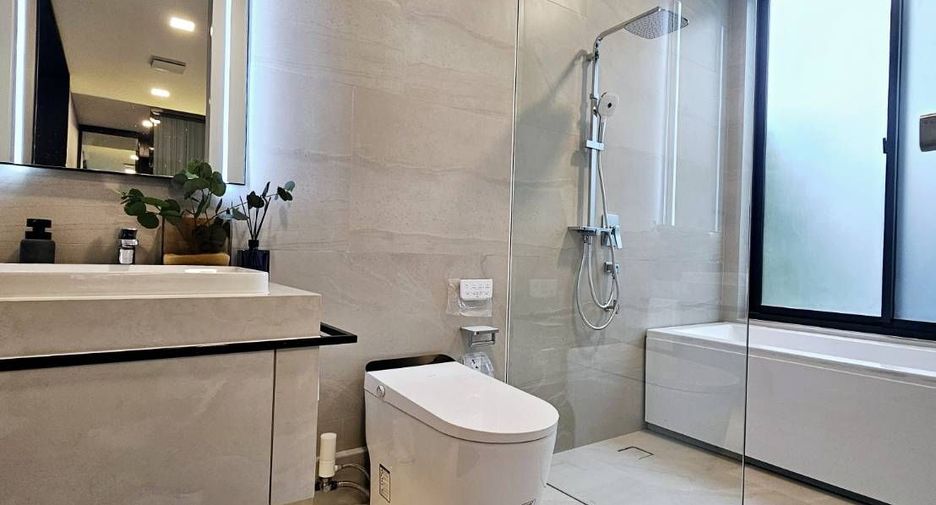 Casa en venta de 4 habitaciones en Bang Phli, Samut Prakan
