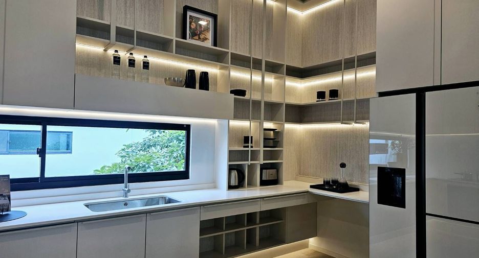 Casa en venta de 4 habitaciones en Bang Phli, Samut Prakan