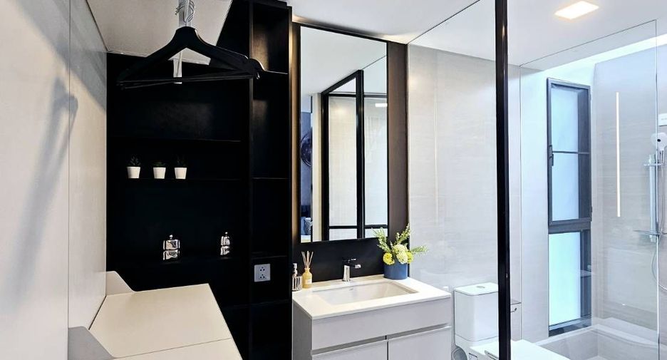 Casa en venta de 4 habitaciones en Bang Phli, Samut Prakan