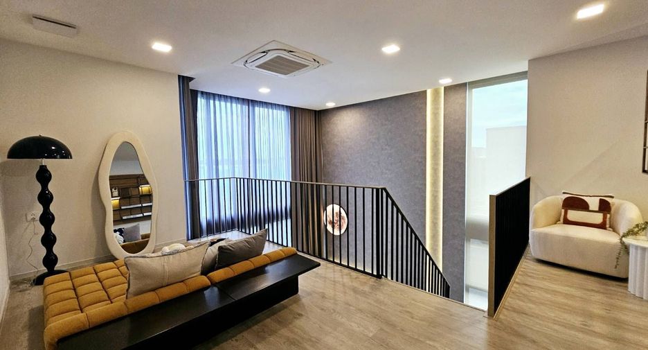 Casa en venta de 4 habitaciones en Bang Phli, Samut Prakan
