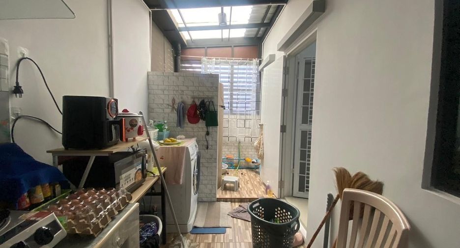 For rent そして for sale 3 ベッドルーム townhouse in Bang Bua Thong, Nonthaburi