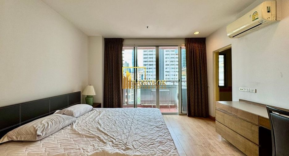 For rent 2 bedrooms condo in Bang Rak, Bangkok