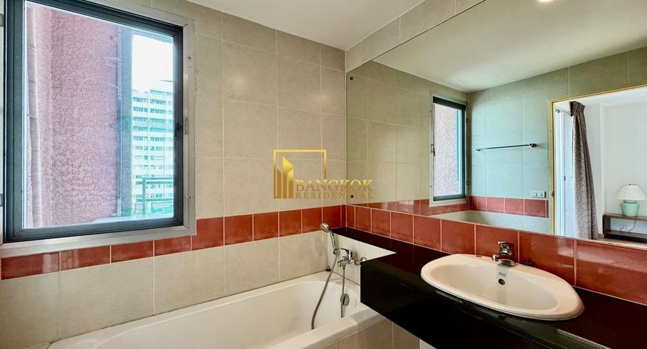 For rent 2 bedrooms condo in Bang Rak, Bangkok