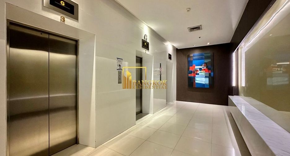 For rent 2 bedrooms condo in Bang Rak, Bangkok