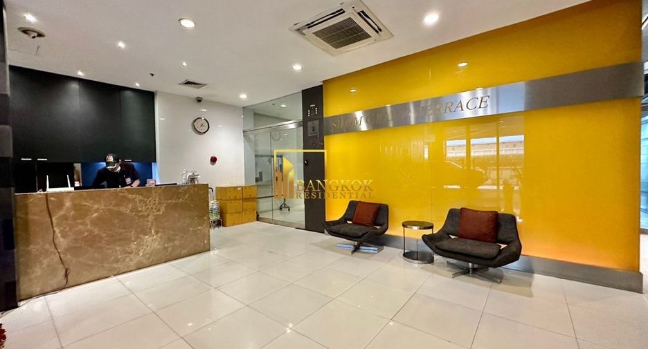 For rent 2 bedrooms condo in Bang Rak, Bangkok