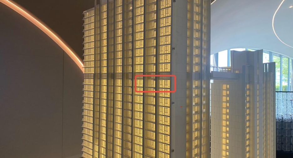 For sale 2 Beds condo in Dusit, Bangkok