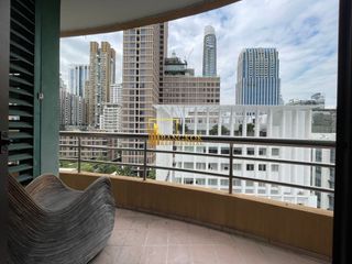For rent 2 bedrooms condo in Pathum Wan, Bangkok