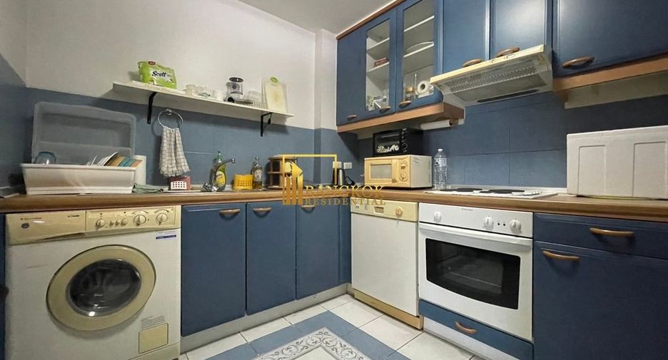 For rent 2 bedrooms condo in Pathum Wan, Bangkok