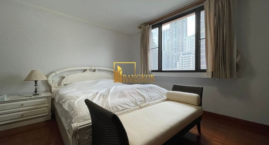 For rent 2 bedrooms condo in Pathum Wan, Bangkok