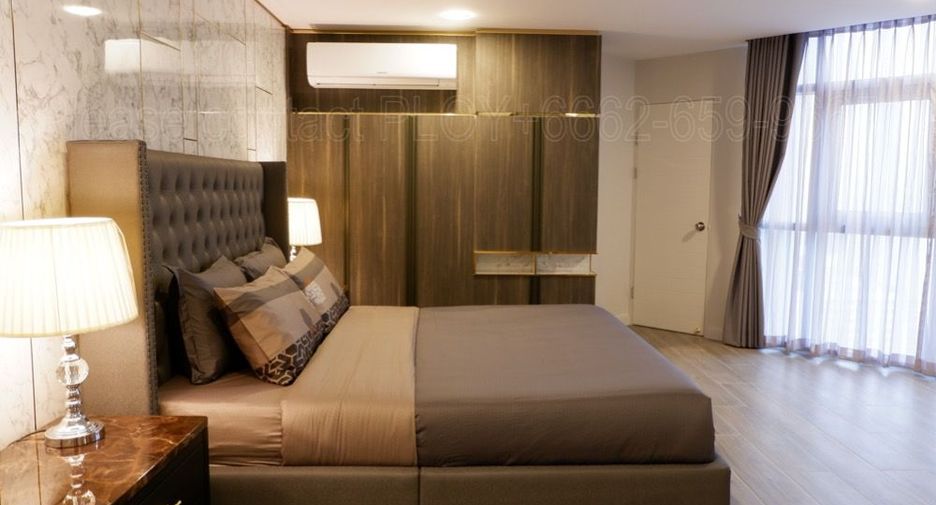 For rent 3 bed condo in Huai Khwang, Bangkok