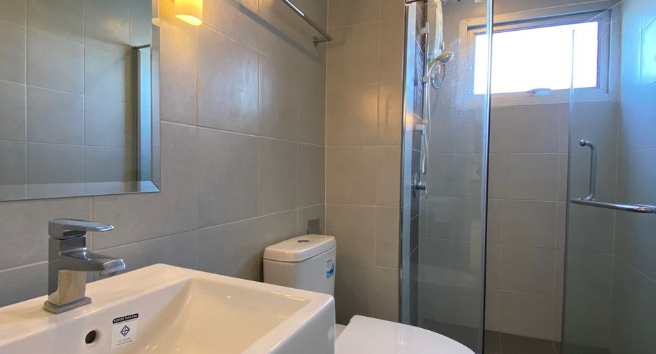 For rent 2 bedrooms condo in Mueang Chiang Mai, Chiang Mai