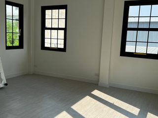 Casa en alquiler de 2 habitaciones en Bang Na, Bangkok
