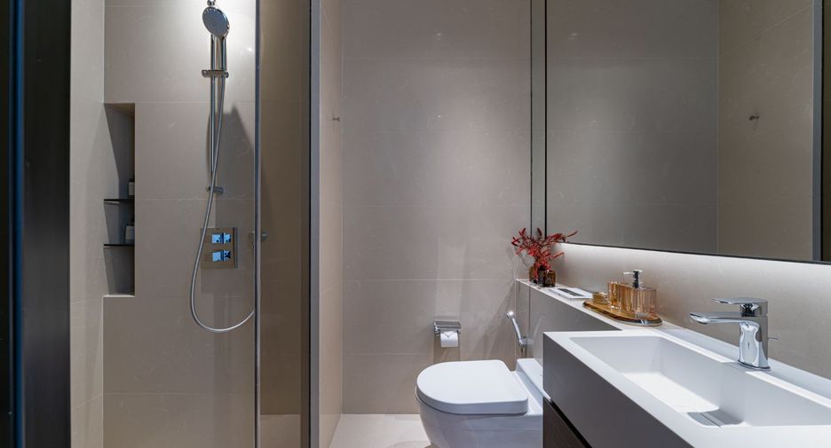 For sale 2 bed condo in Khlong San, Bangkok