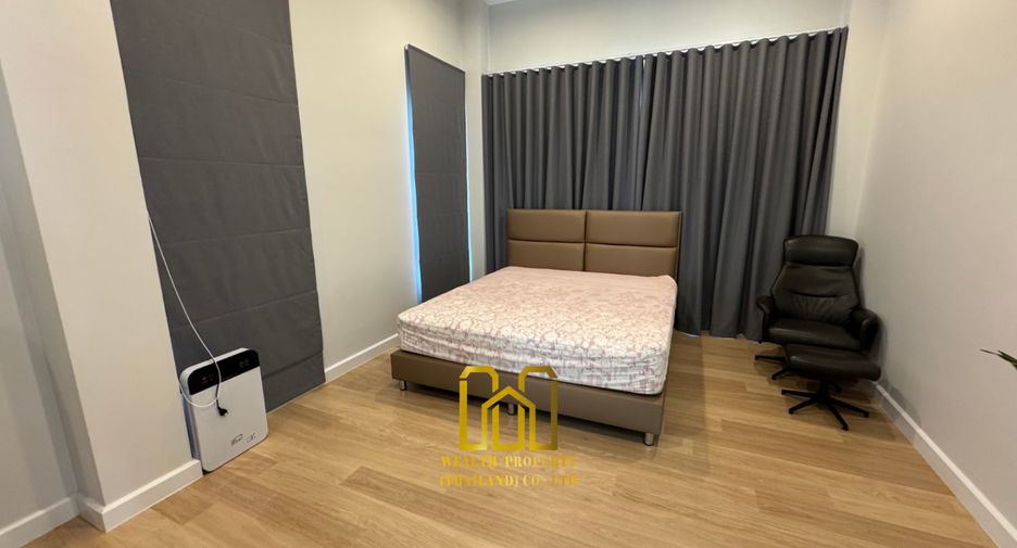 For rent and for sale 4 bedrooms house in Bang Na, Bangkok