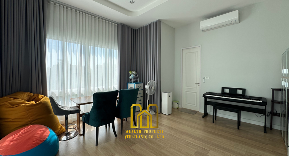 For rent and for sale 4 bedrooms house in Bang Na, Bangkok