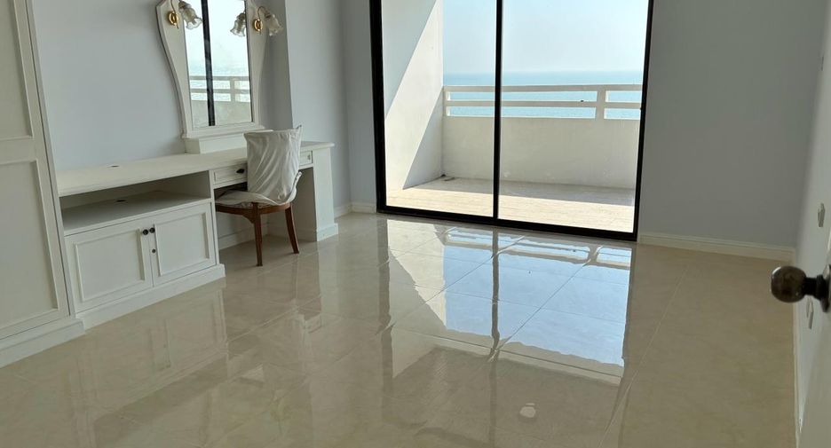 For sale 2 bedrooms condo in Cha Am, Phetchaburi