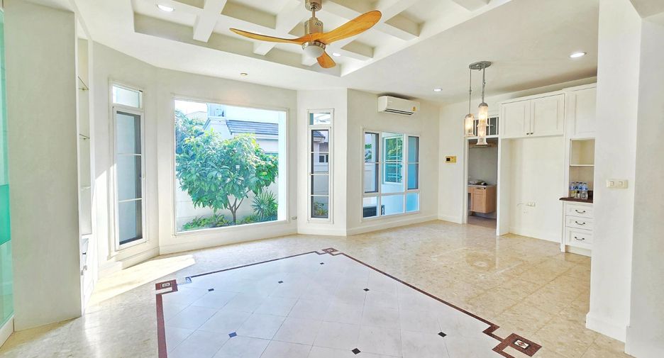 For sale 4 bedrooms house in Phasi Charoen, Bangkok