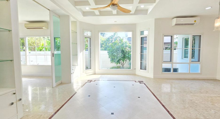 For sale 4 bedrooms house in Phasi Charoen, Bangkok