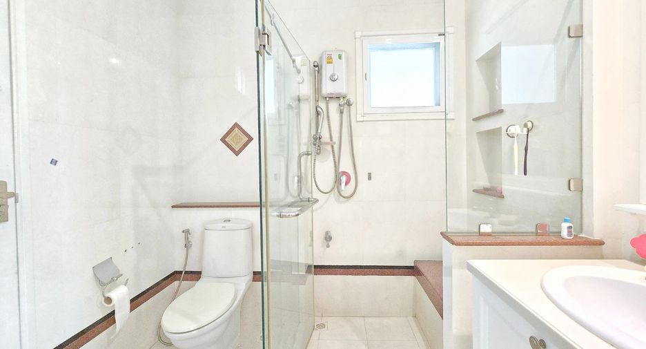 For sale 4 bedrooms house in Phasi Charoen, Bangkok