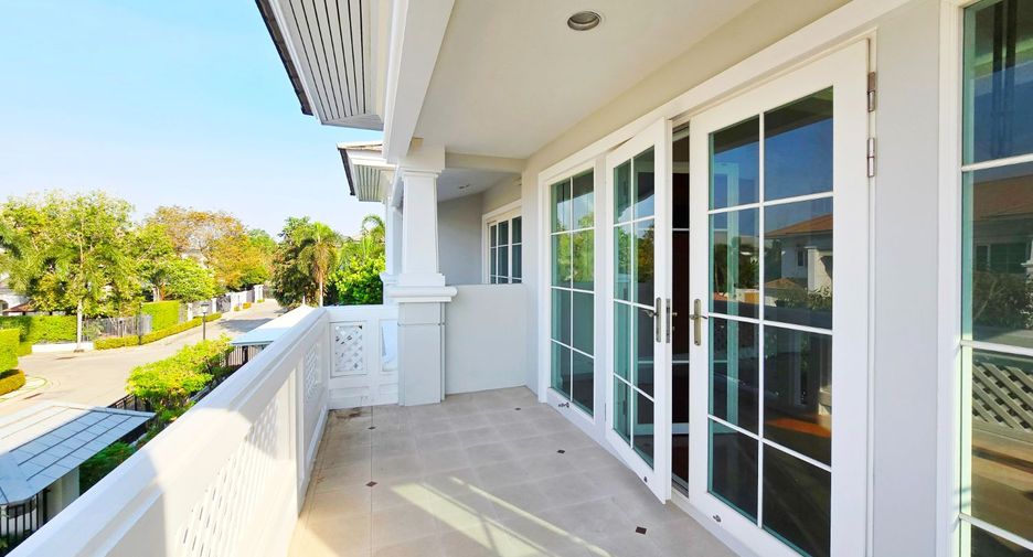 For sale 4 bedrooms house in Phasi Charoen, Bangkok