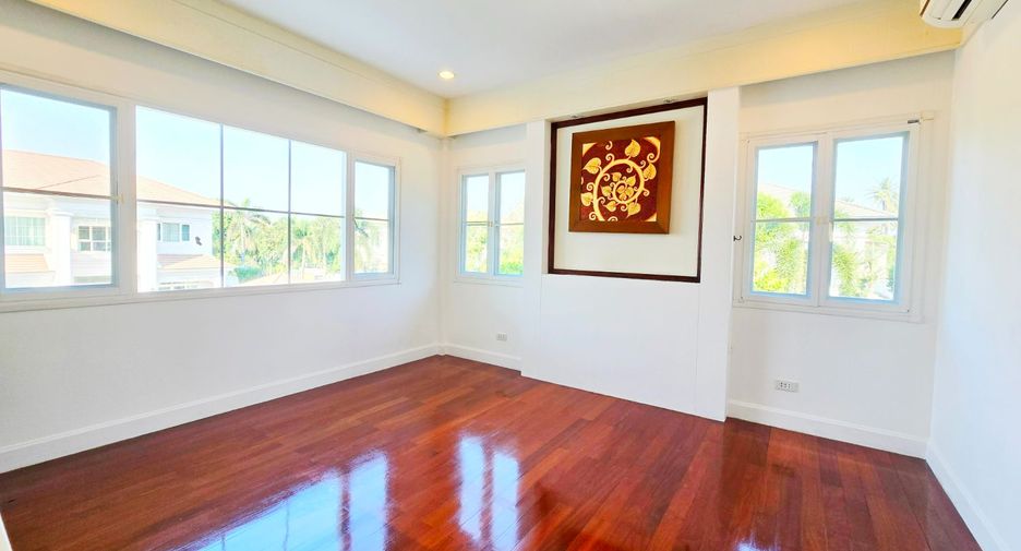 For sale 4 bedrooms house in Phasi Charoen, Bangkok