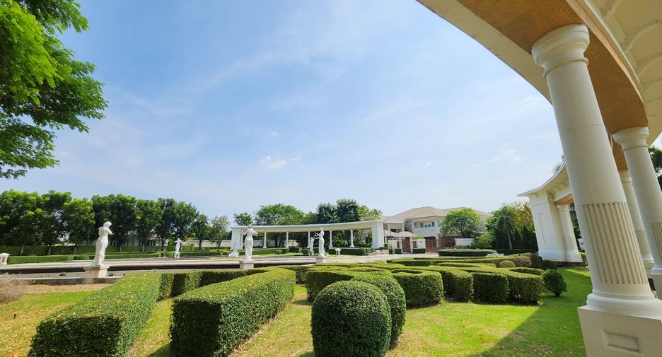 For sale 4 bedrooms house in Phasi Charoen, Bangkok