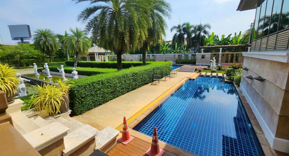 For sale 4 bedrooms house in Phasi Charoen, Bangkok