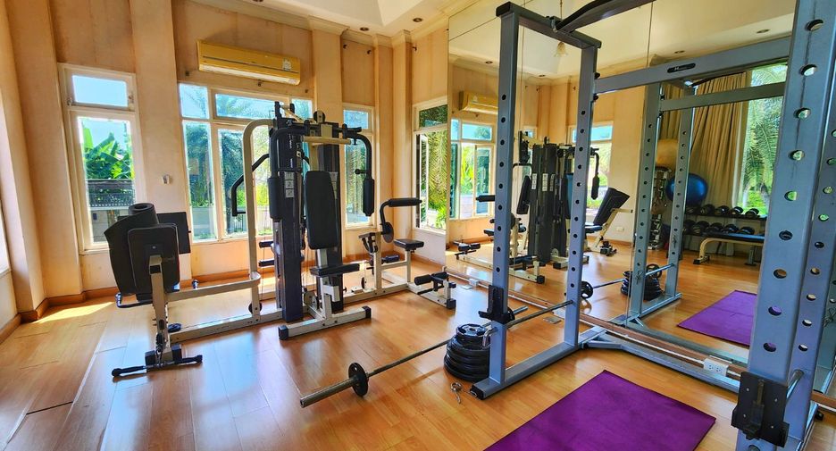 For sale 4 bedrooms house in Phasi Charoen, Bangkok