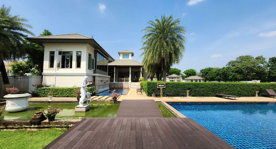 For sale 4 bedrooms house in Phasi Charoen, Bangkok