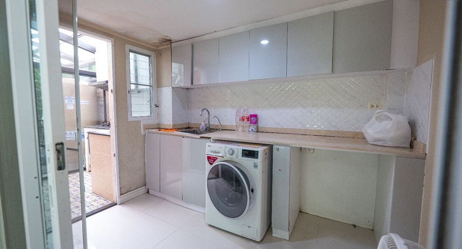 Haus zum Kauf mit 3 Zimmer in Don Mueang, Bangkok