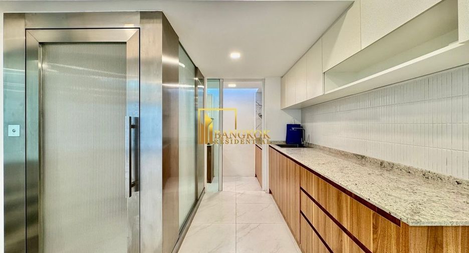 Reihenhaus zur Miete mit 3 Zimmer in Watthana, Bangkok