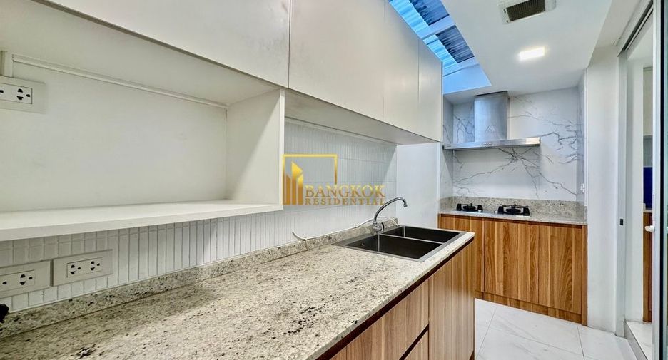 Reihenhaus zur Miete mit 3 Zimmer in Watthana, Bangkok