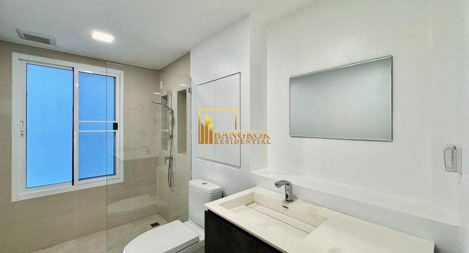Reihenhaus zur Miete mit 3 Zimmer in Watthana, Bangkok