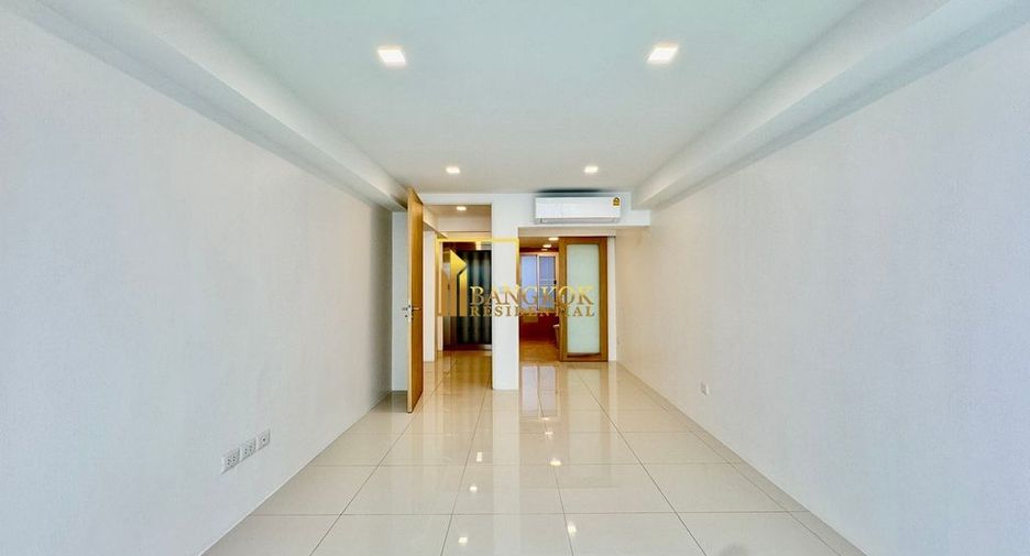 Reihenhaus zur Miete mit 3 Zimmer in Watthana, Bangkok