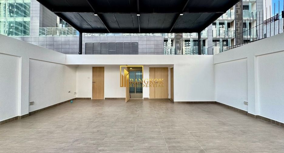 Reihenhaus zur Miete mit 3 Zimmer in Watthana, Bangkok