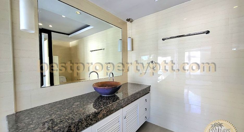 For sale 7 bedrooms townhouse in Bang Lamung, Chonburi