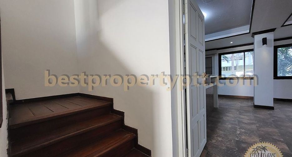 For sale 7 bedrooms townhouse in Bang Lamung, Chonburi