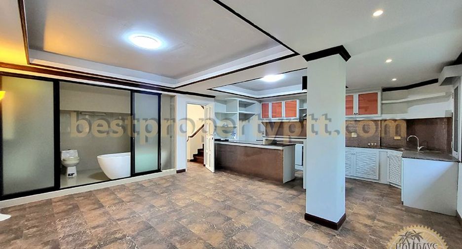 For sale 7 bedrooms townhouse in Bang Lamung, Chonburi