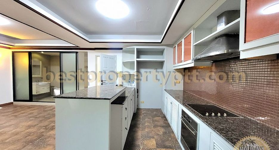 For sale 7 bedrooms townhouse in Bang Lamung, Chonburi