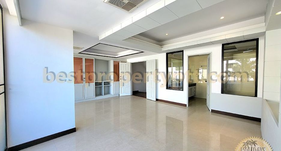For sale 7 bedrooms townhouse in Bang Lamung, Chonburi