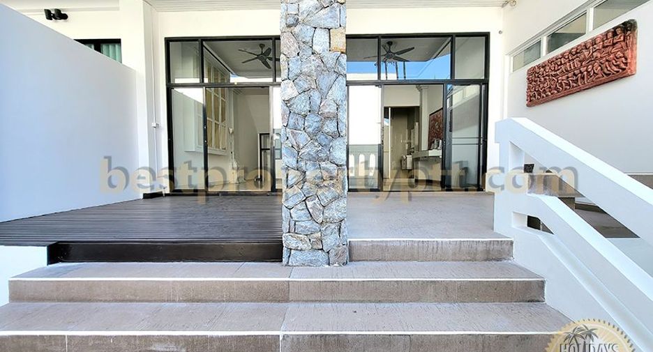 For sale 7 bedrooms townhouse in Bang Lamung, Chonburi