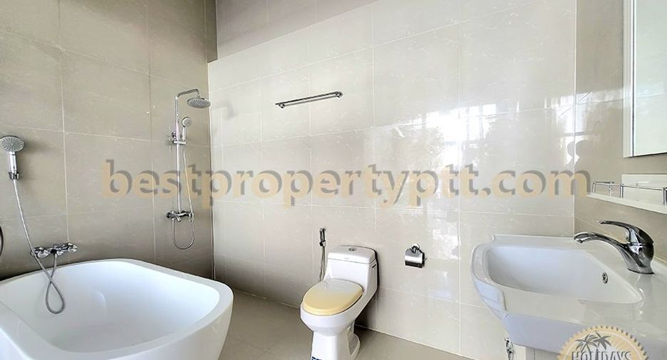For sale 7 bedrooms townhouse in Bang Lamung, Chonburi