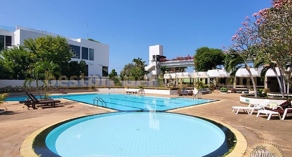 For sale 7 bedrooms townhouse in Bang Lamung, Chonburi
