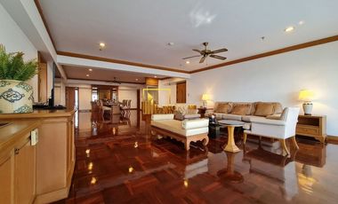 Apartamento en alquiler de 4 habitaciones en Watthana, Bangkok