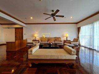 For rent 4 bedrooms apartment in Watthana, Bangkok